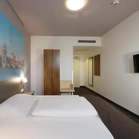 City-ost Otel
