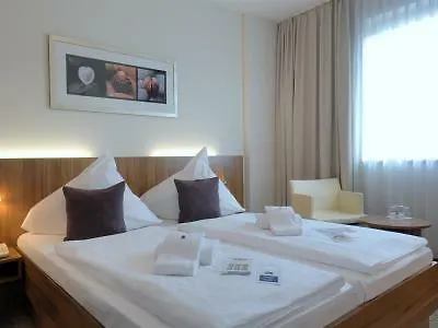 City-ost Otel 3*