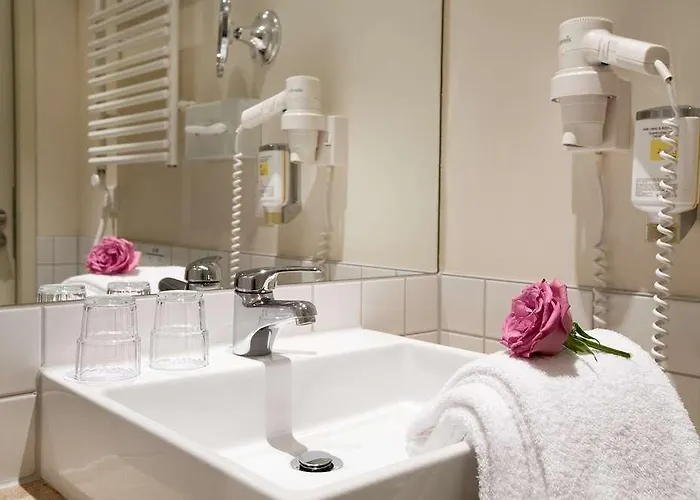 מלון City-ost 3*