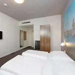 City-ost Hotel 3*