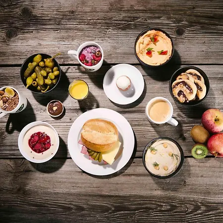 City-ost Szálloda 3*